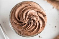 2-Ingredient Chocolate Whipped Cream Frosting Recipe