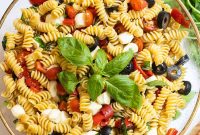 Classic Italian Pasta Salad Recipe with Tangy Vinaigrette and Veggies