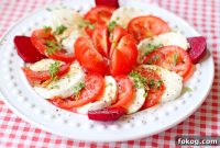 Caprese Tomato, Basil & Mozzarella Appetizer Recipe