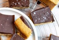 Buckeye Bars Recipe: Classic Peanut Butter Chocolate Treats