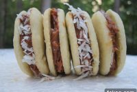 Alfajores Recipe: Dulce de Leche Sandwich Cookies Explained