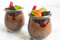 Classic Dirt Pudding Recipe for Kids and Parties