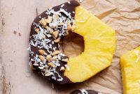 Chocolate-Covered Pineapple Recipe: Sweet Tropical Treat in Minutes