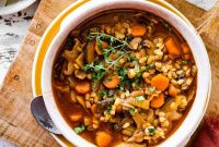Creamy Mushroom Barley Soup: Instant Pot or Stovetop Recipe