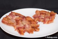 Crispy Bacon Squares: The Ultimate Burger Topping