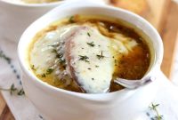 Authentic French Onion Soup Recipe with Rich Caramelized Onions