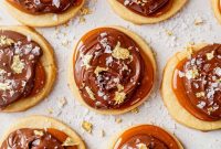 Millionaire Cookie Recipe: Caramel Shortbread Bars Tutorial