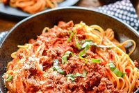 Slow Cooker Bolognese Sauce Recipe for Tender, Flavorful Pasta