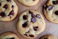 Crispy Edges, Chewy Centers: Ultimate Chocolate Chip Cookies