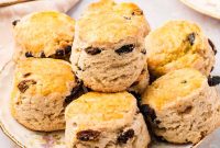 Classic British Raisin Scones Recipe for Tender, Flaky Treats