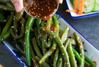Sriracha Green Beans with Garlic and Chili Crunch
