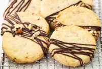 Chocolate Hazelnut Shortbread Cookies Recipe for Crispy, Nutty Bites