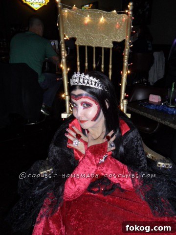 Wheelchair Queen of Hearts and her Golden Throne