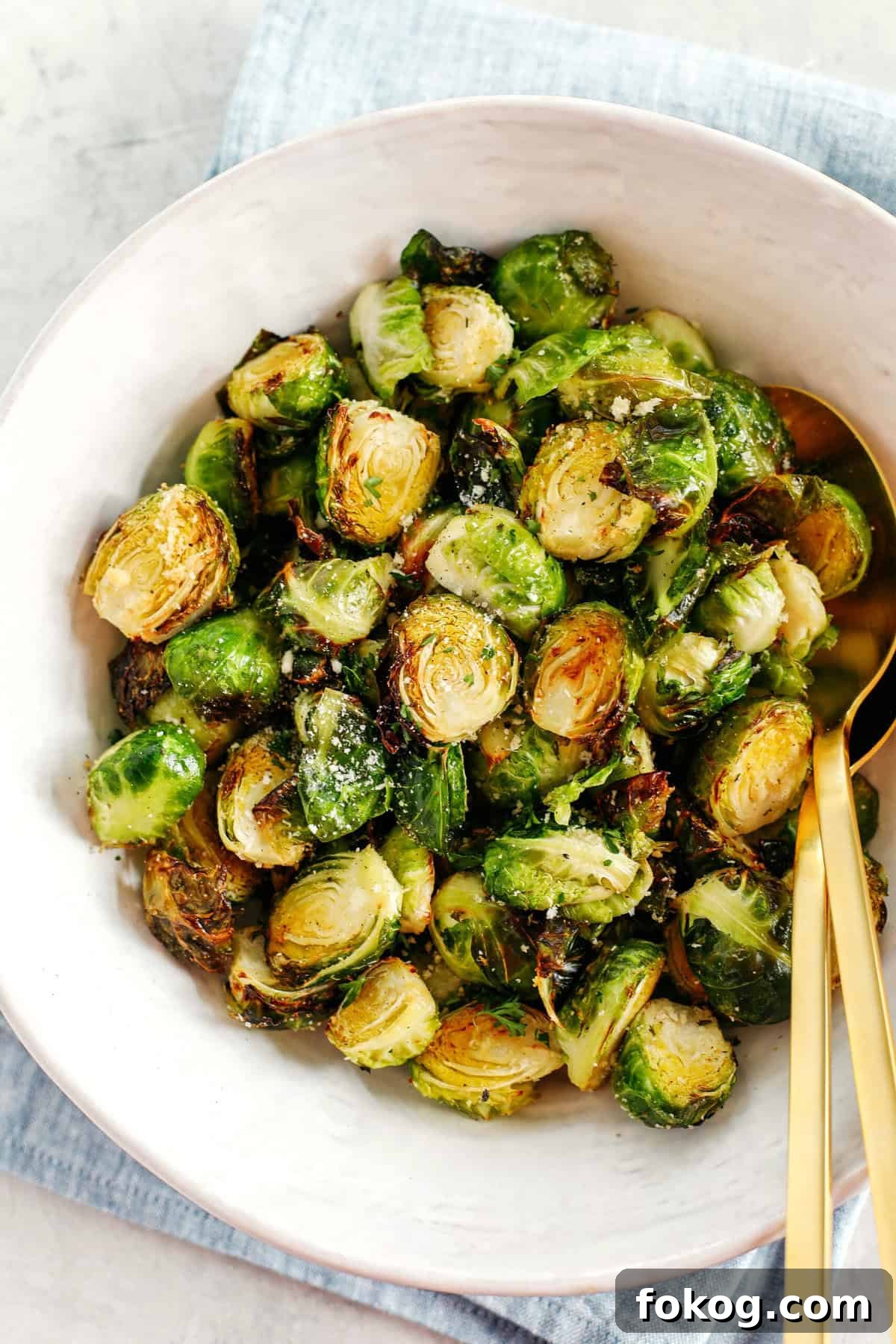 Crispy Garlic Parmesan Brussels Sprouts in the Air Fryer 3 Crispy Garlic Parmesan Brussels Sprouts easily cooked in your air fryer in just 15 minutes for a delicious healthy snack or side dish!