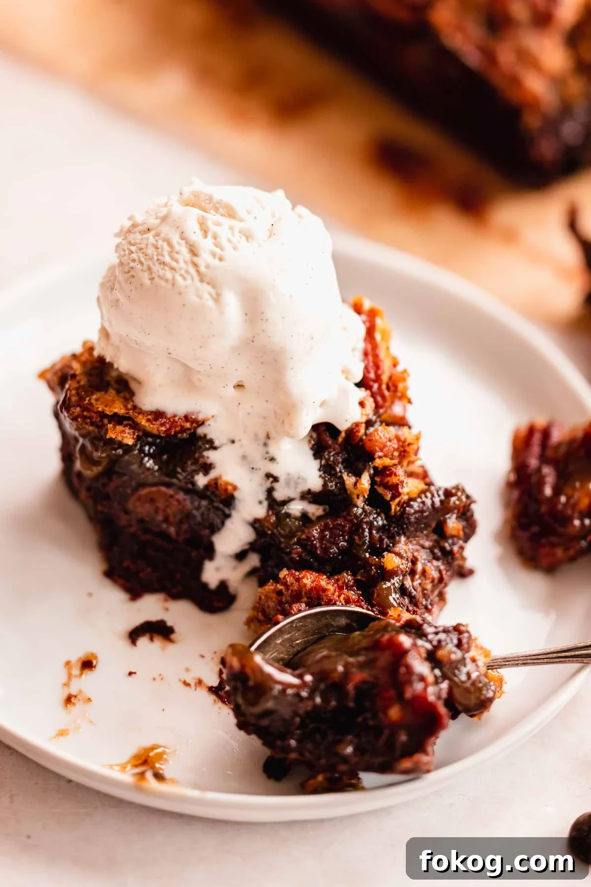 Decadent Pecan Pie Brownies Recipe — Gooey Pecan Swirl Dessert 17 img 15424 16