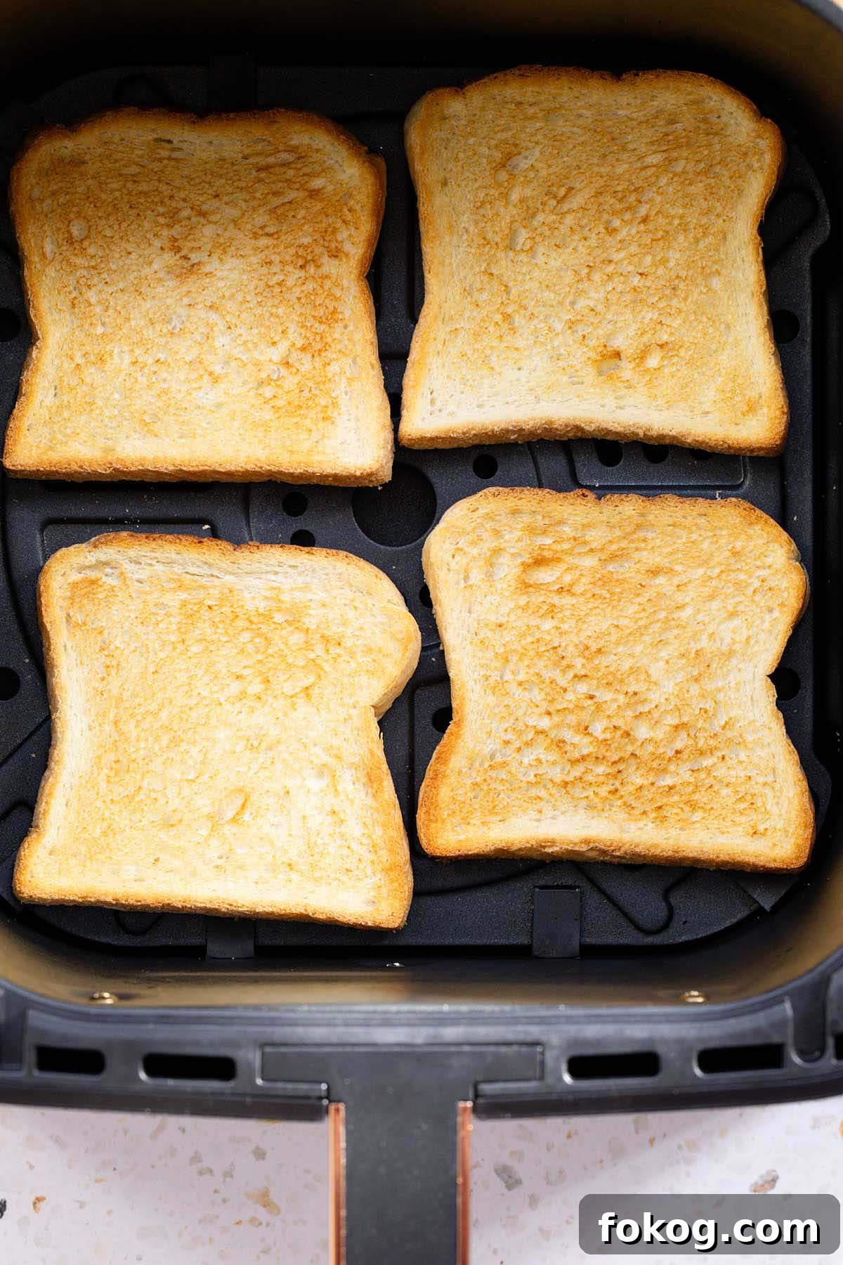 Crispy Air Fryer Toast Recipes for Quick Breakfasts 4 Toast in the air fryer