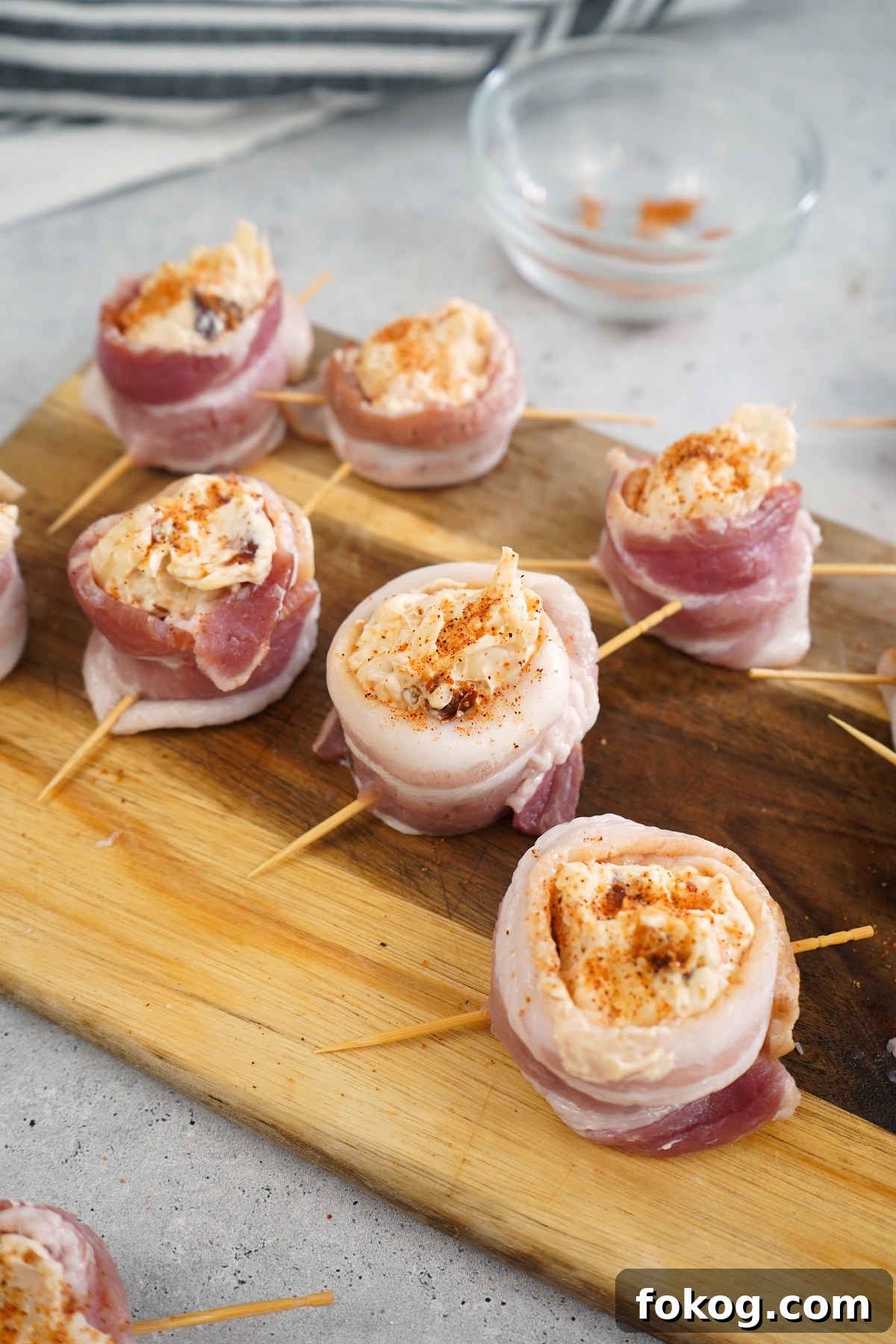 Pipe the filling into the sausage/bacon shot glass