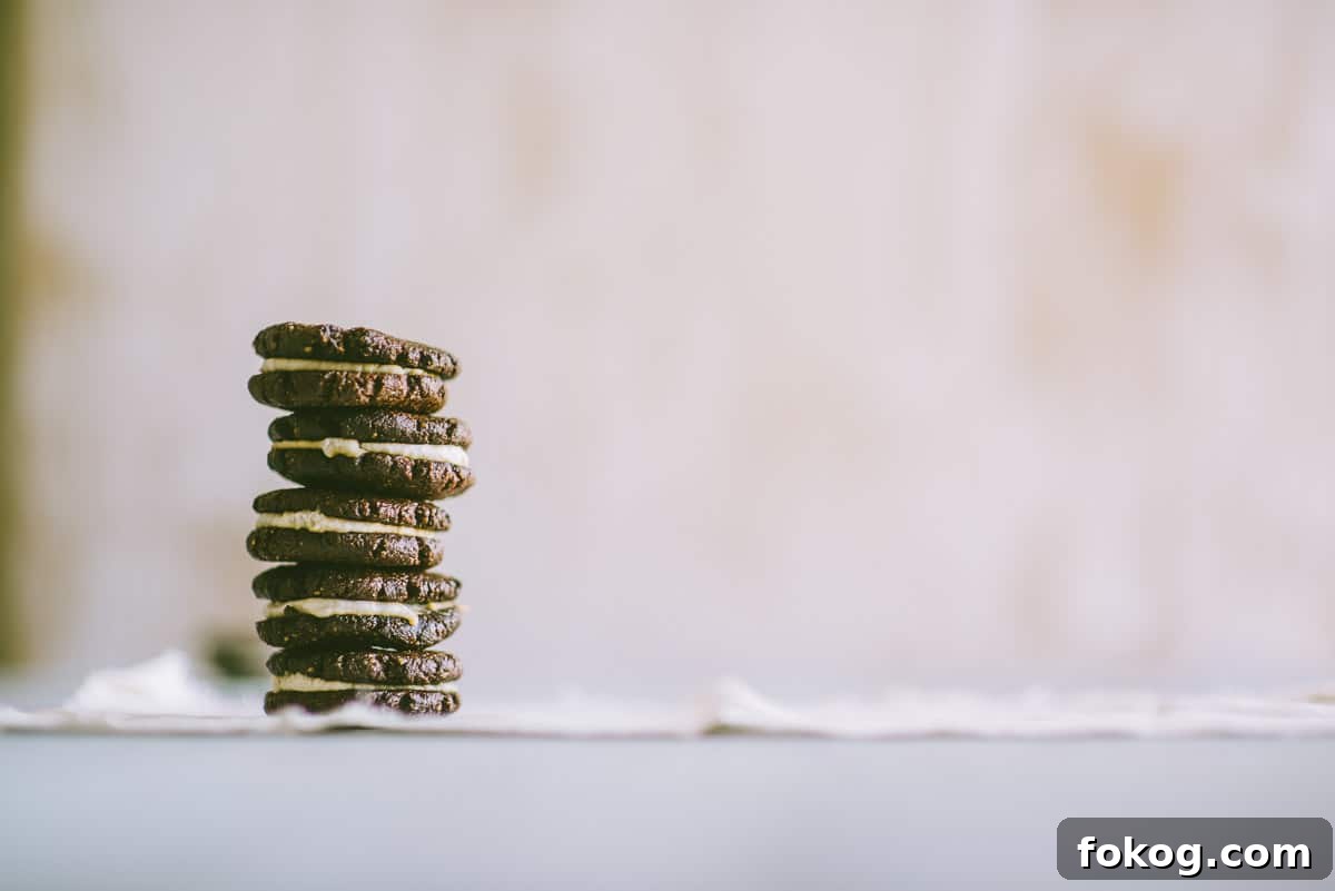 Homemade-Oreo-Cookies-7
