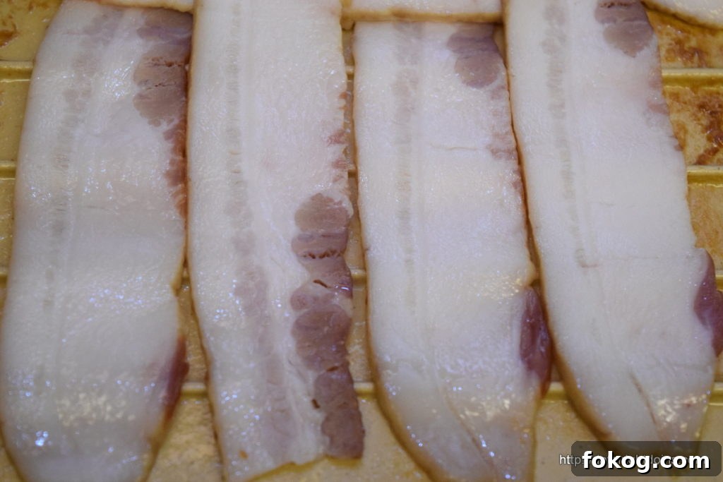 Crispy Bacon Squares: The Ultimate Burger Topping 4 Make Bacon Weave on a Microwave Bacon Tray