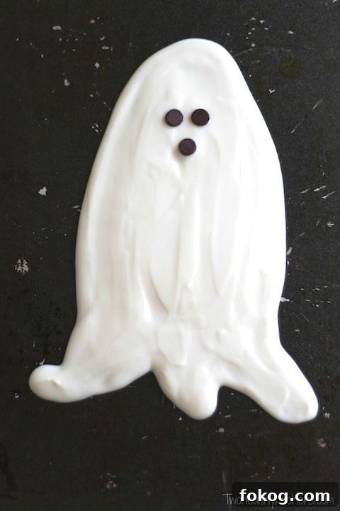 Ghostly Halloween Fruit Dip