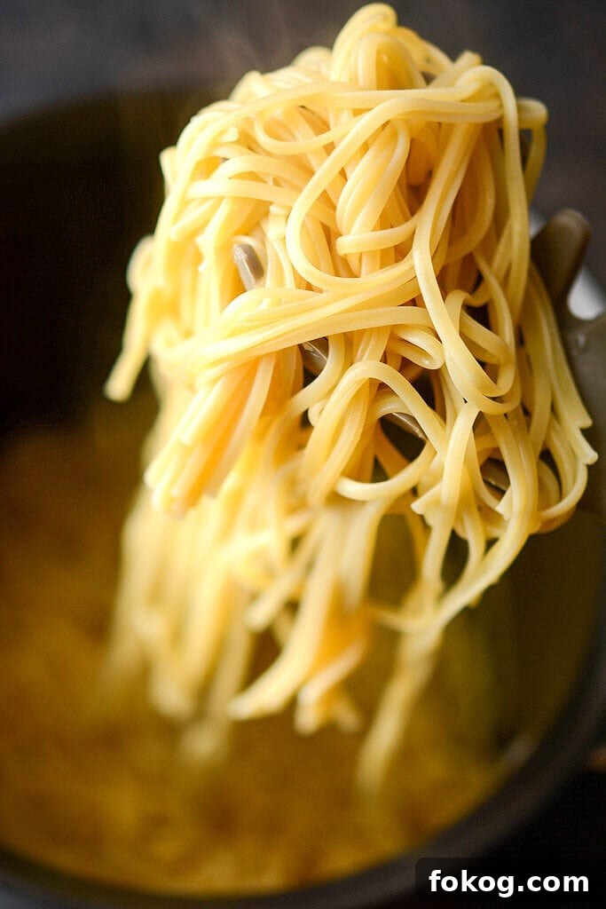 Cooked Angel Hair Pasta - Slow Cooker Bolognese Cooked Angel Hair Pasta - Slow Cooker Bolognese