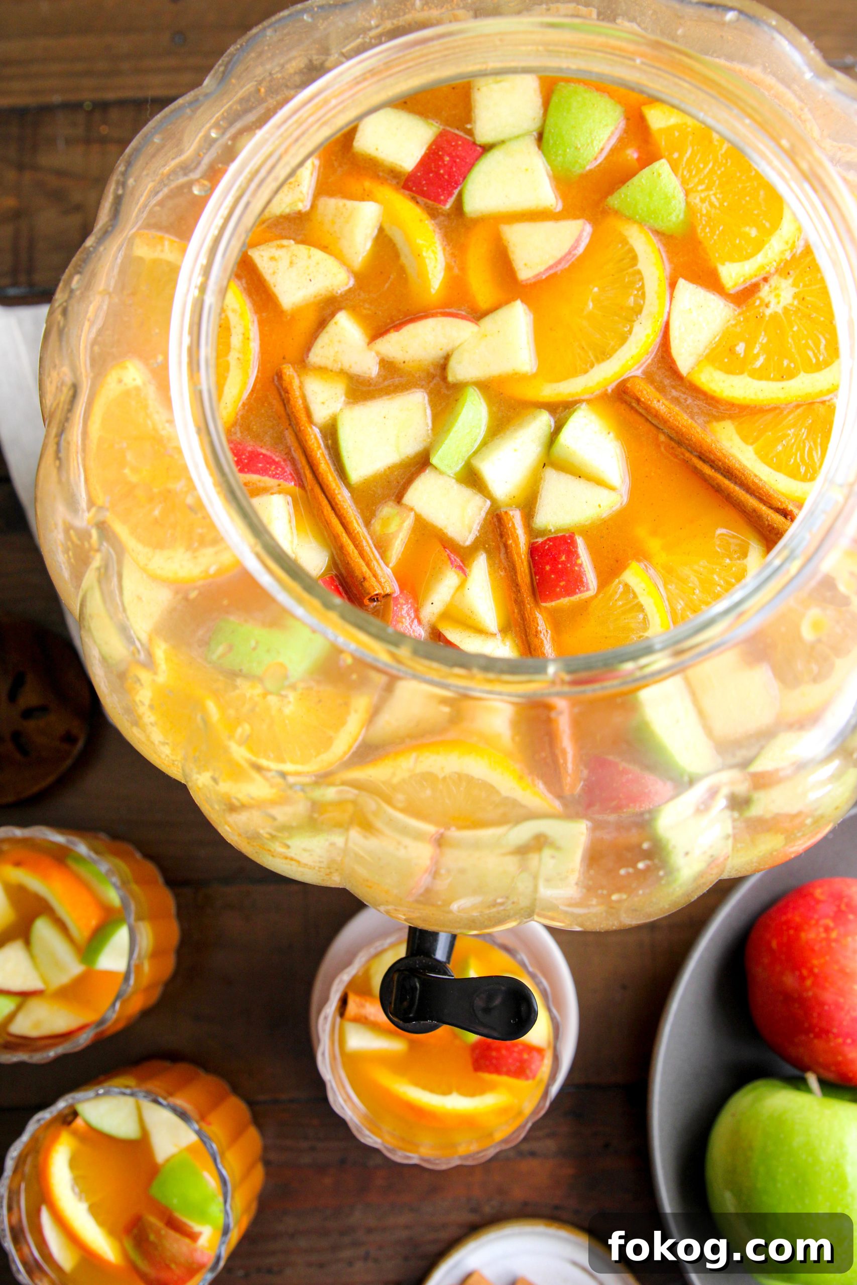 Whole30 + Paleo Fall Punch - Easy! 5-ingredients, 5-minutes and kid-approved.